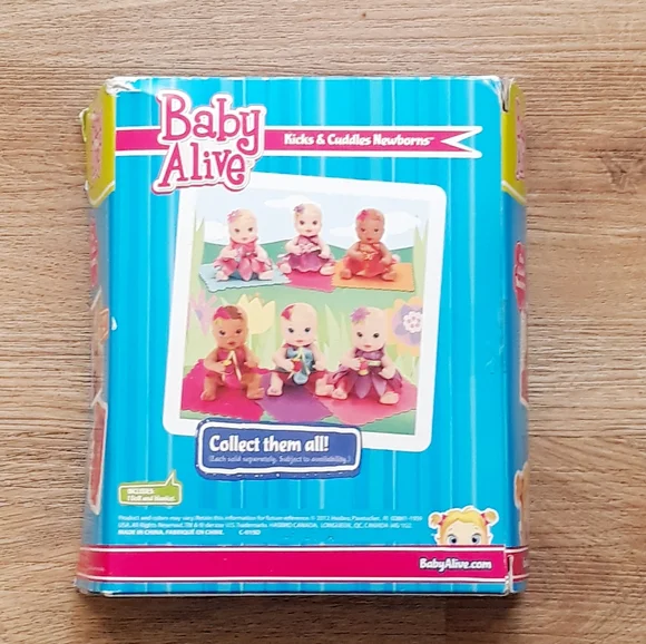Baby Alive Kicks and Cuddles Newborn Doll - 6" Doll Bottle Does Not Retract - Picture 6 of 17